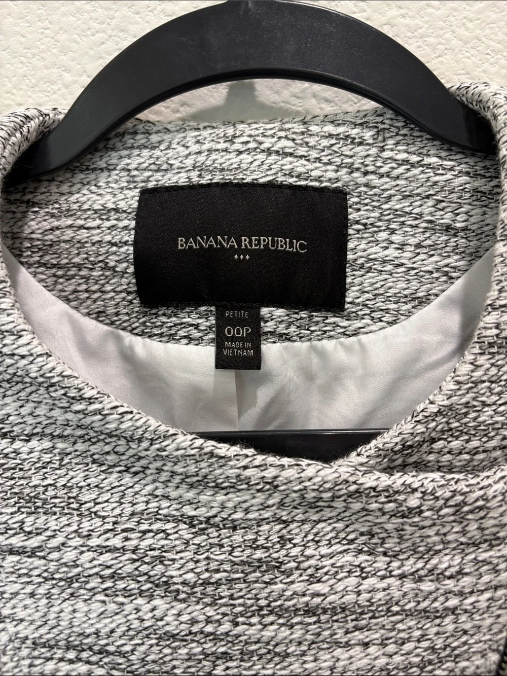 Banana Republic Gray Asymmetric Zip Tweed Blazer